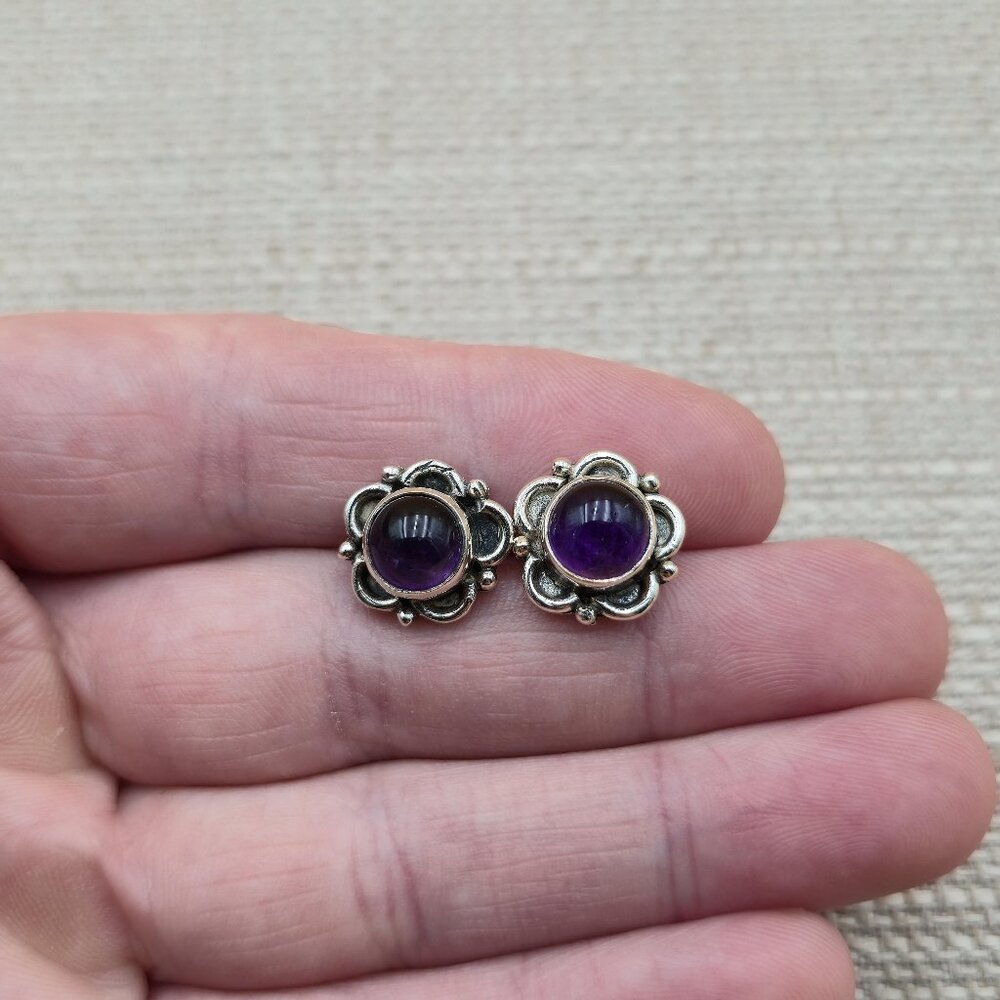 Sterling Silver Good Size Amethyst Stone Rustic Stud Earrings A5322